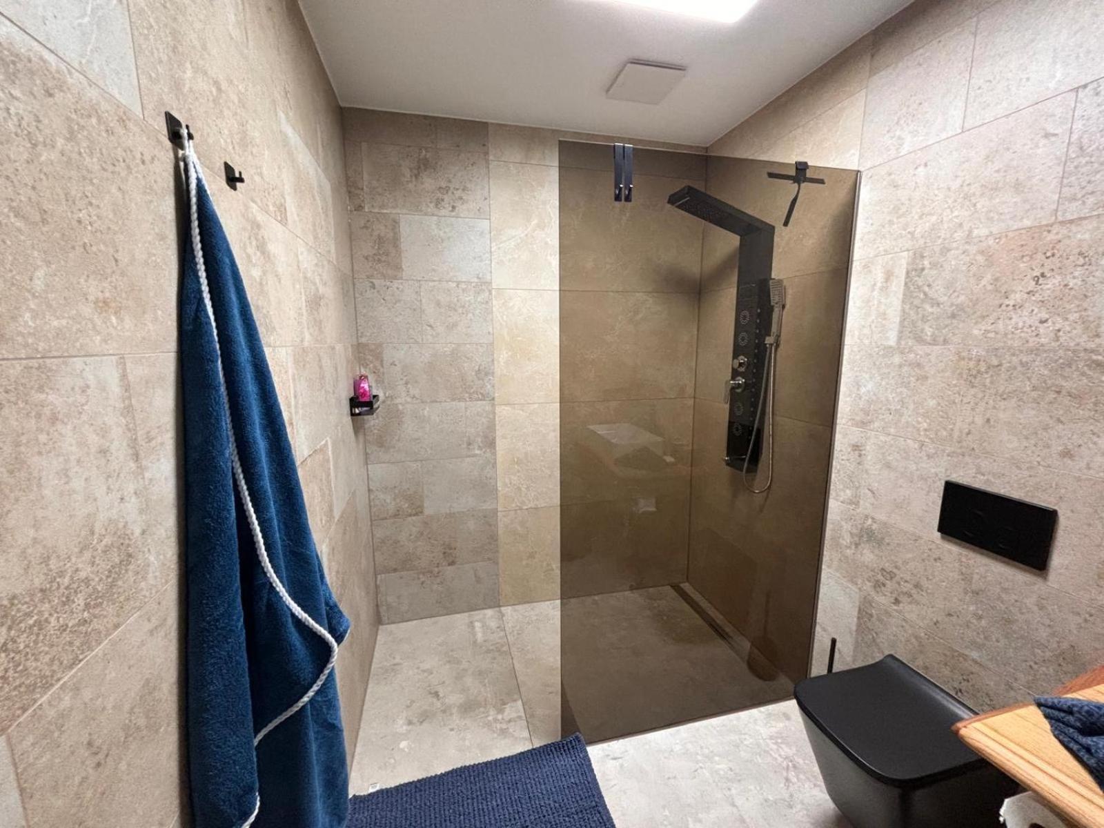 Huebner Appartement